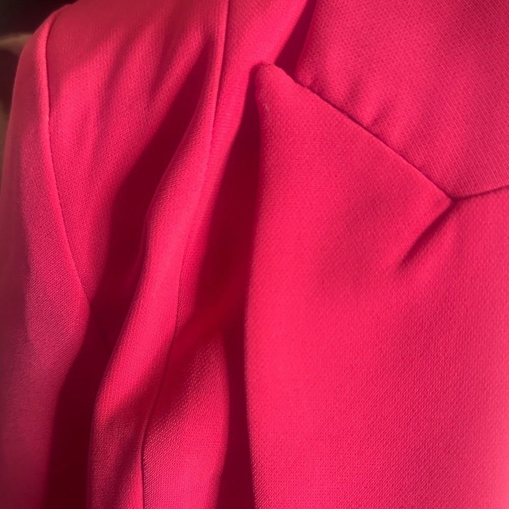 Forever 21 Vibrant Pink Blazer - Picture 2 of 8
